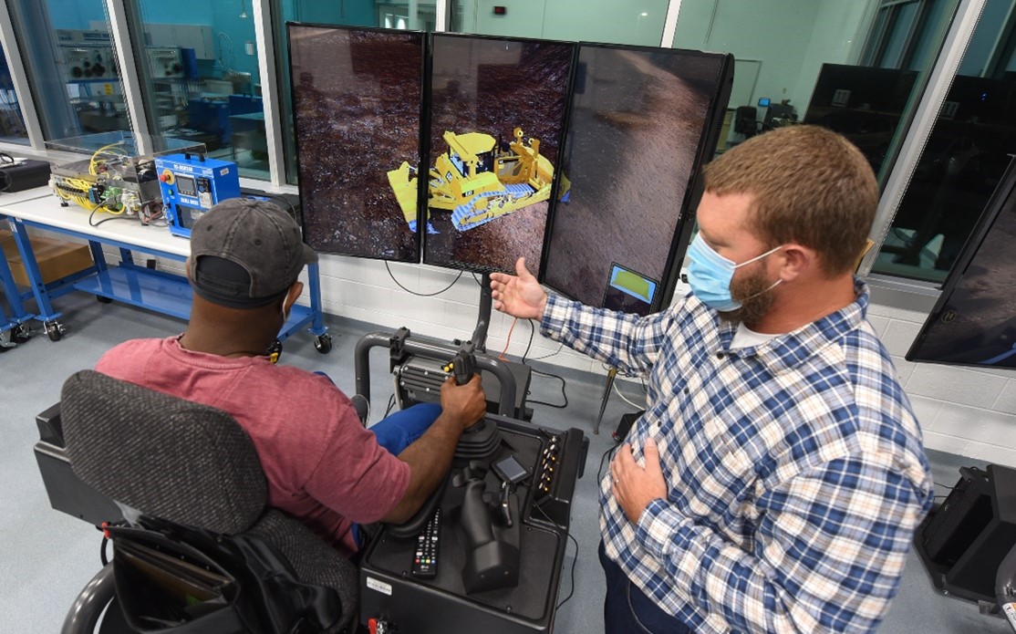 Governor challenges Virginia’s Community Colleges to enroll more