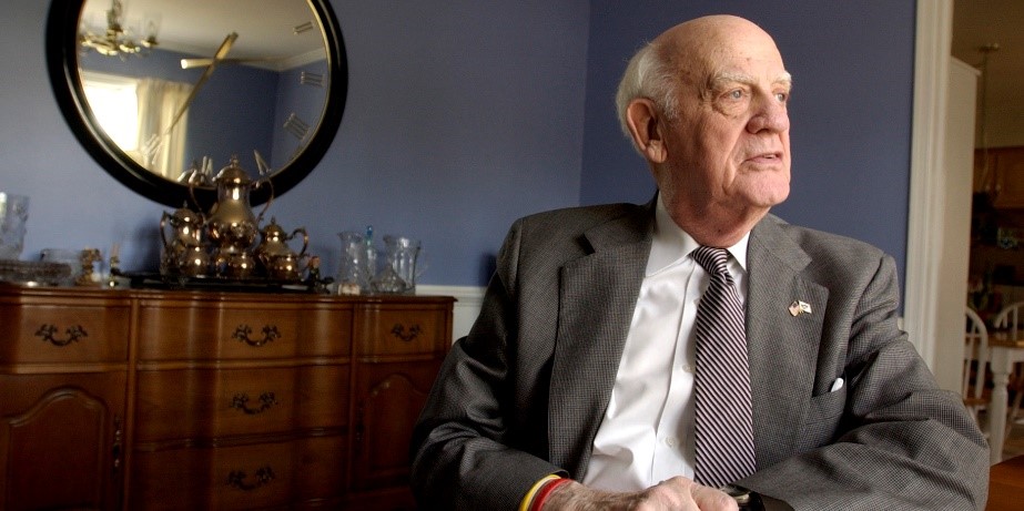 image of Hamel (posing)